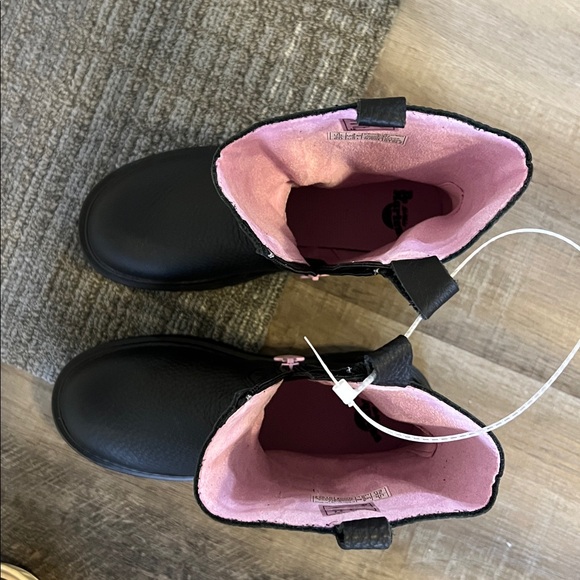 Dr. Martens Junior Heart Nappa Patent Leather boots size 5L New w/box - Picture 6 of 7